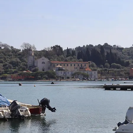 Giulio's Terraces In The Bay Apartment *
