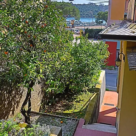 Apartment Giulio's Terraces In The Bay